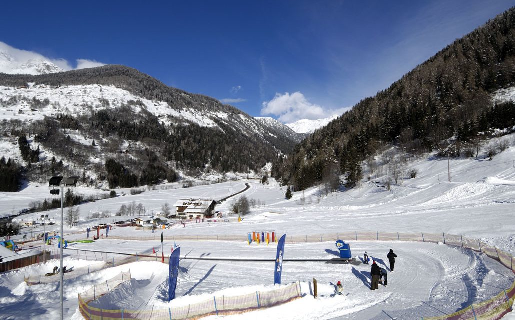 Immagine di testata per Campo scuola per imparare a sciare