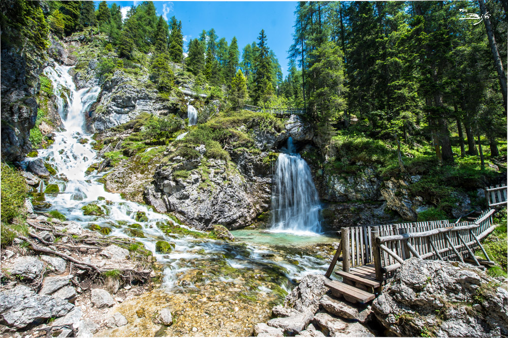 Immagine per Cascate Vallesinella e Rifugio Casinei, Dolomiti di Campiglio