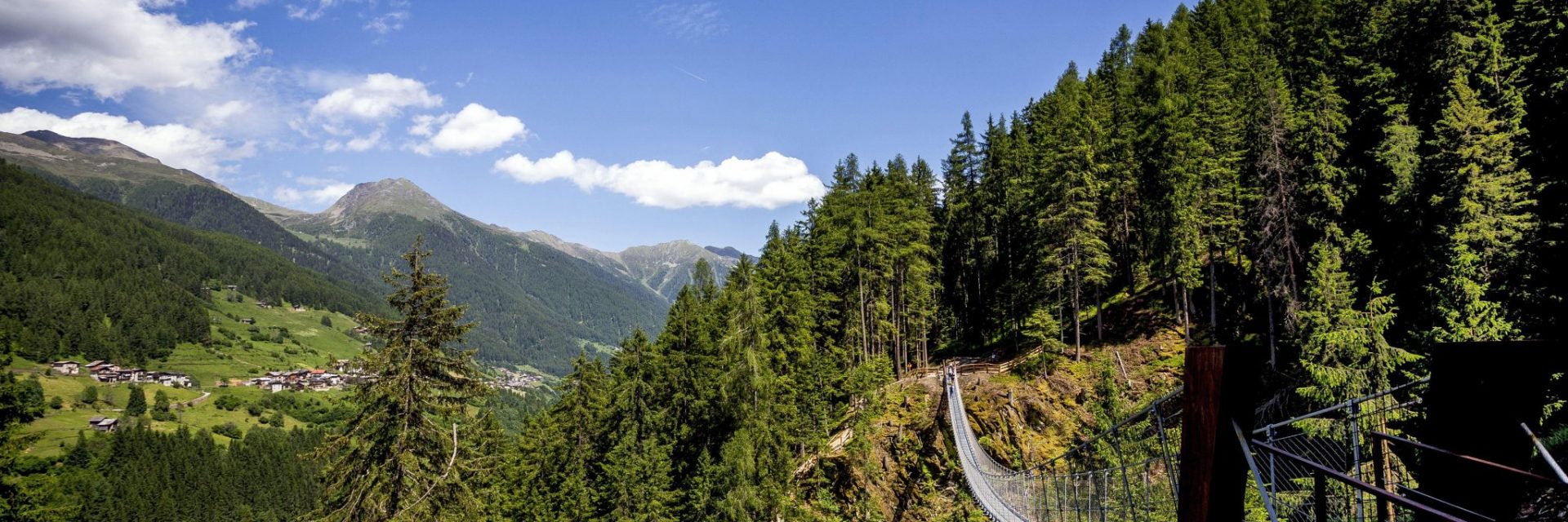 Immagine di testata per Val di Sole e Pejo: escursioni estive di media difficoltà
